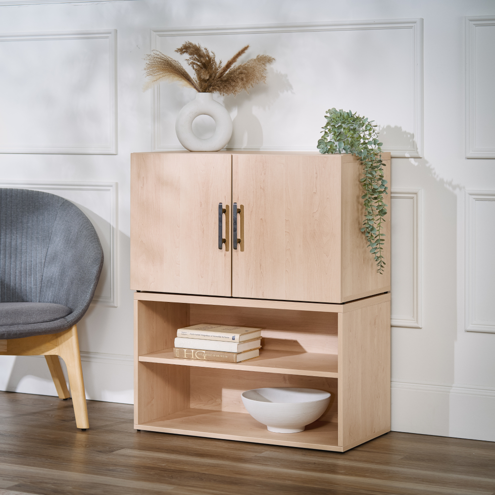 Mopac Cabinet in a maple finish.