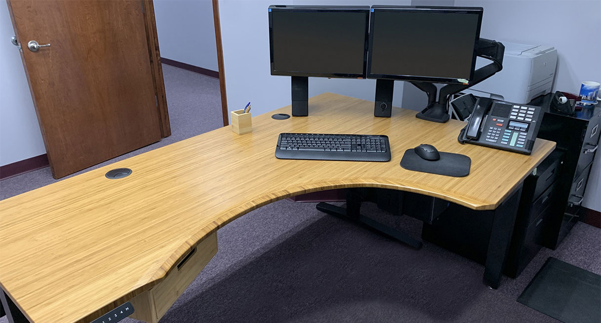 Bamboo Curved Corner UPLIFT V2 Standing Desk