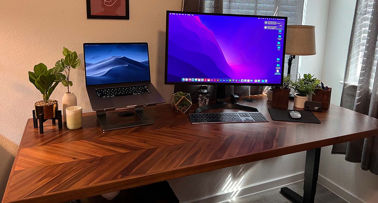 The 1 Standing Desk UPLIFT Desk