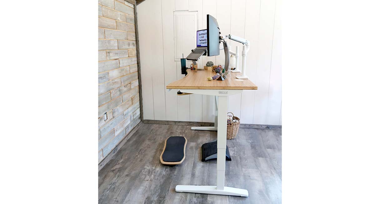 Bamboo UPLIFT V2 Standing Desk